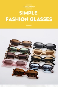 Vue à plat de lunettes de soleil ovales rétro en neuf couleurs avec écaille et ambre