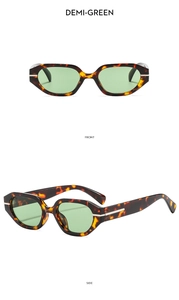 Vues de face et de profil de lunettes de soleil hexagonales en écaille avec verres verts