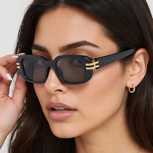Retro Quadratische Sonnenbrille Damen PC Rahmen AC Gläser UV400 Schutz Outdoor Mode Reisen Ins Stil Metall Dekoration
