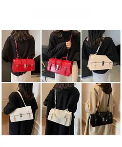 Mannequin présentant la vue latérale et arrière du sac messager avec rabat et fermoir