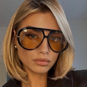 Fashion oversized aviator sunglasses with black frame and orange gradient lenses