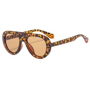 Lunettes de soleil léopard à monture surdimensionnée et verres teintés marron