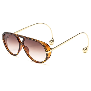 Fashion aviator sunglasses with tortoiseshell frames and gold curved temple tips