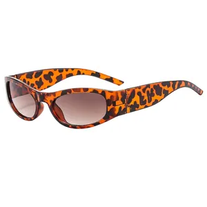 Modische Sport-Sonnenbrille mit Leopardenmuster, Ovalrahmen und dunklen Verlaufsgläsern