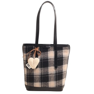 Contrast plaid tote bag with wool texture, black leather handles and plush heart charm
