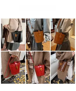 Vues multiples de sacs seaux vintage en noir, caramel et rouge avec boucles en métal