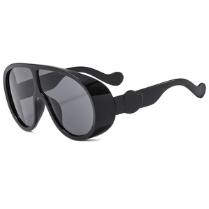 Lunettes de soleil de ski oversize tendance avec branches ondulées et monture noire