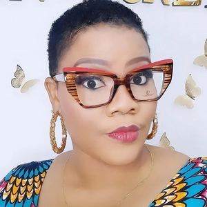 Elegant TR90 cat-eye eyewear frames for women featuring unique brown and red wood grain patterns