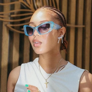 Retro Cat Eye Sunglasses UV400 Protection Glitter Frame Vintage Y2K Style Eyewear For Outdoor Fashion Women Men
