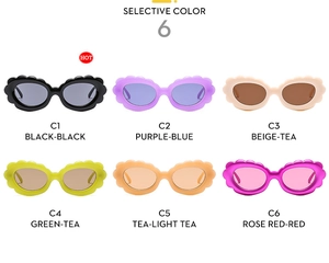 Présentation de six lunettes de soleil en forme de fleur dans divers coloris tendance