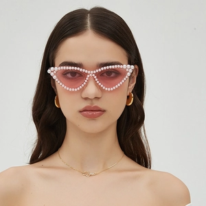 Lunettes De Soleil Oeil De Chat Incrustées De Künstliche Perles Monture PC Verre AC Protection UV400 Mode Rétro Pour Femmes