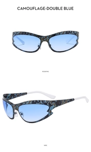 Y2K-Outdoor-Sonnenbrille mit blauem Camouflage-Muster und Verlaufsgläsern in zwei Ansichten