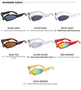 Esposizione di occhiali da sole cat-eye Y2K in sette colori e finiture diverse