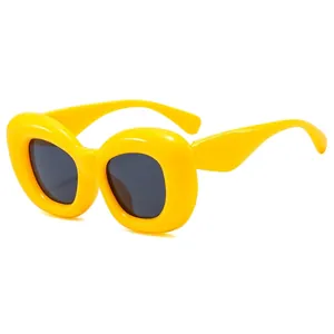 Lunettes de soleil Y2K tendance à monture épaisse jaune vif avec des verres foncés