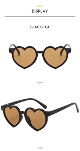 Détails de lunettes de soleil coeur pour enfants noir thé avec vues de face et côté