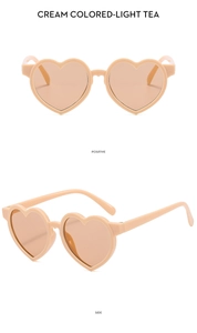 Double vue de lunettes de soleil cœur pour enfants montrant les angles face et profil