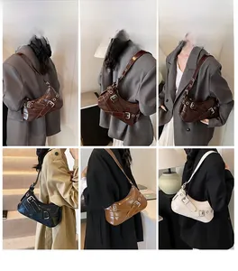 Sac à bandoulière vintage en plusieurs couleurs porté par un mannequin au quotidien