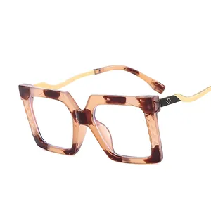 Fashionable oversized square tortoise glasses frame with gold wavy temples and engraving
