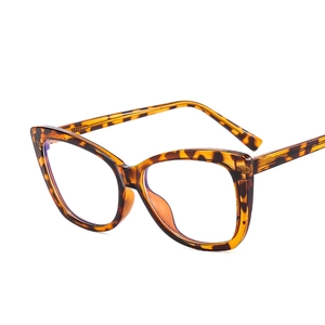 Classic tortoise shell cat eye blue light blocking glasses frames in a 45-degree view