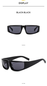 Vues de face et de profil à 45 degrés de lunettes de soleil sport Y2K noires futuristes