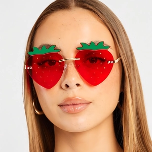 Lunettes De Soleil Fraise Sans Monture Métal UV400 Fantaisie Drôle Fête Lunettes Femmes Hommes Vacances