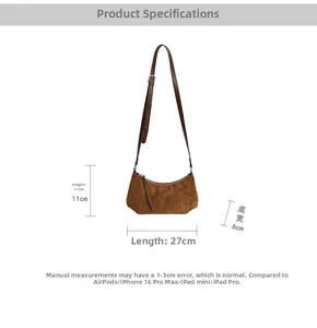Tableau des tailles détaillé du sac demi-lune en daim marron foncé avec dimensions