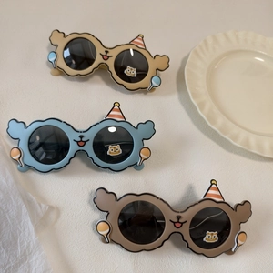 Cute bear-shaped children's polarized sunglasses with cartoon birthday hat design