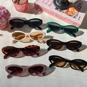 Vintage Cat Eye Sunglasses PC Resin UV400 Protection Narrow Frame Fashionable Outdoor Travel Accessories Women Men