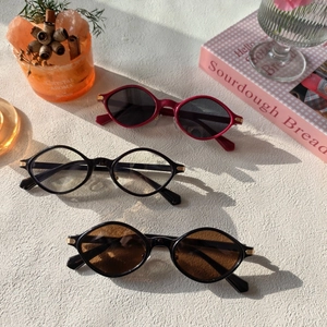 Retro geometric resin sunglasses for men and women with UV protection in three colors