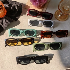 Lunettes De Soleil Rectangulaires Rétro Mode Vintage Protection UV400 Monture En Résine Hip Hop Streetwear Pour Hommes Et Femmes