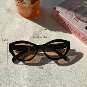 Lunettes de soleil œil de chat noir avec verres bruns unisexes, taille 15cm x 4,2cm