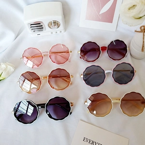 Kids Sunglasses Scalloped Flower Wave Frame UV400 Protection Vintage Round Retro Toddler Girls Boys Eyewear