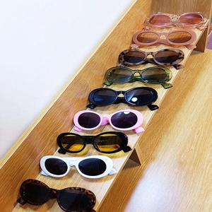 Set of 10 retro oval sunglasses in candy colors with thick PC frames for men and women