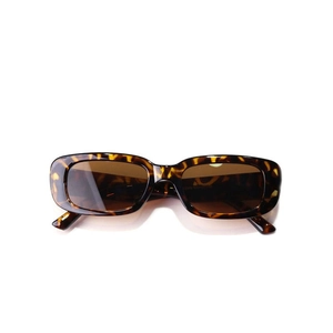 Classic tortoise shell rectangle sunglasses for women with brown UV lenses