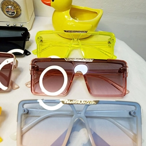 Stylish square frame children sunglasses with UV protection in vibrant trendy colors