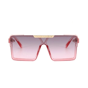 Fashionable square pink gradient sunglasses for kids with gold metal nose bridge detail