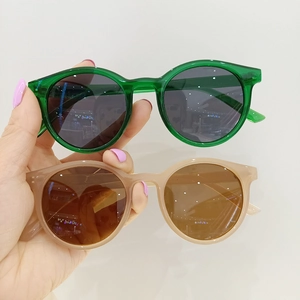 Kinder Runde Retro Sonnenbrille UV400 Schutz Jelly Farbe PC Rahmen Outdoor Strand Brille Für Jungen Mädchen