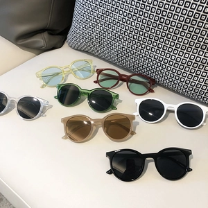 Retro Round Sunglasses For Kids UV400 Protection Plastic Frame Vintage Eyewear Boys Girls Beach Outdoor Travel