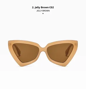 Vue de face des lunettes de soleil œil de chat Jelly Brown avec monture en résine translucide
