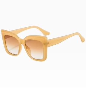 Detailansicht der champagnerfarbenen Cat-Eye-Sonnenbrille mit braunen Verlaufsgläsern