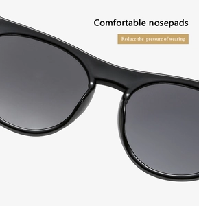 Macro shot of comfortable integrated nose pads on black cat-eye sunglasses