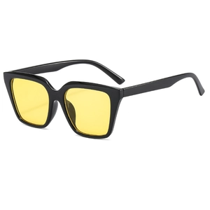 Fashion square black frame sunglasses with trendy yellow tinted lenses in a 45-degree view