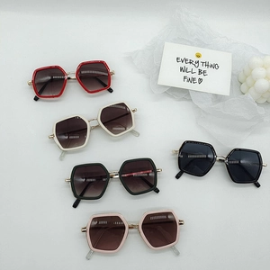 Kids Sunglasses Hexagon Geometric Plastic Frame UV400 Protection Gold Metal Temples Fashion Eyewear For Boys Girls