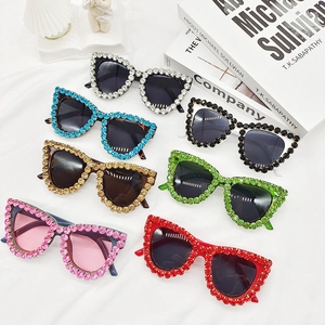 Women Cat Eye Sunglasses Fashion Rhinestone Crystal Frame UV Protection Party Street Style Eyewear