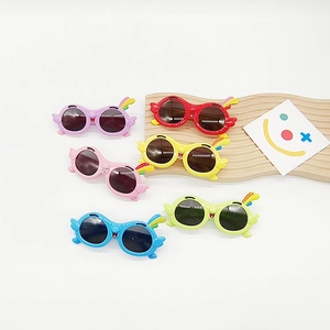 Kids Sunglasses Cartoon Parrot Bird Shape Plastic UV400 Protection Cute Outdoor Eyewear For Children Toddlers