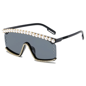 Lunettes de soleil noires surdimensionnées avec perles et cristaux sur monture large
