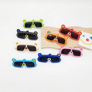 Lunettes De Soleil Enfant Forme Ours Dessin Animé Monture TPEE Verres PC Protection UV400 Voyage Extérieur Garçons Filles
