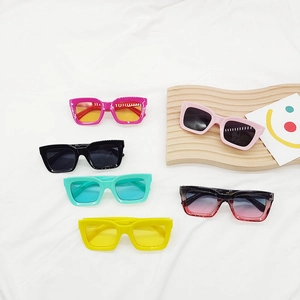 Lunettes De Soleil Enfants Carrées Rétro Protection UV400 Mode Cadre En Plastique Pour Garçons Filles Extérieur