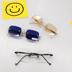 Lunettes de soleil rectangulaires sans monture pour enfants avec branches en métal