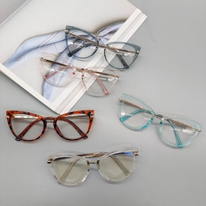 Fashionable TR90 cat eye anti-blue light glasses frames in five assorted colors for women